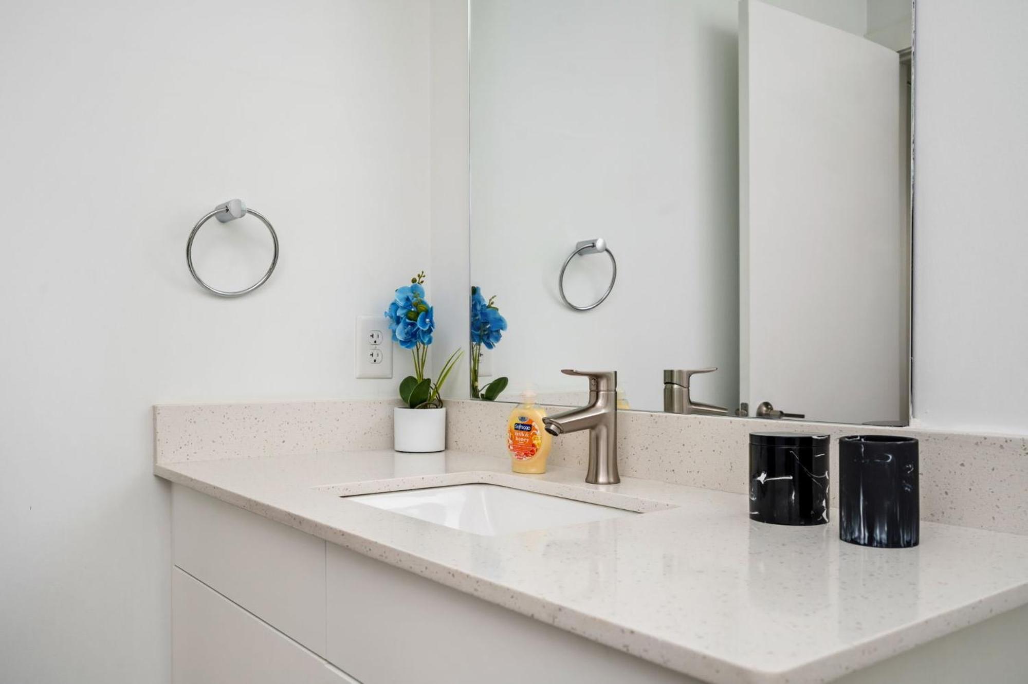 Brand New Condo With Balcony Washer Dryer 542Blvd Atlanta Exterior photo